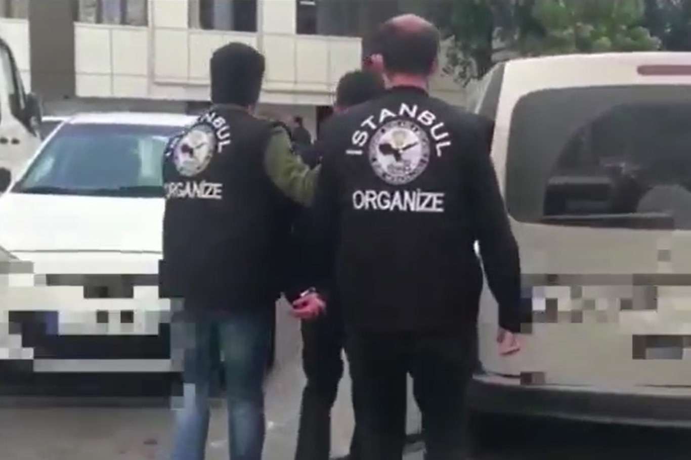İstanbul'daki silahlı saldırı olayına ilişkin 11 şüpheli yakalandı İstanbul'daki silahlı saldırı olayına ilişkin 11 şüpheli yakalandı